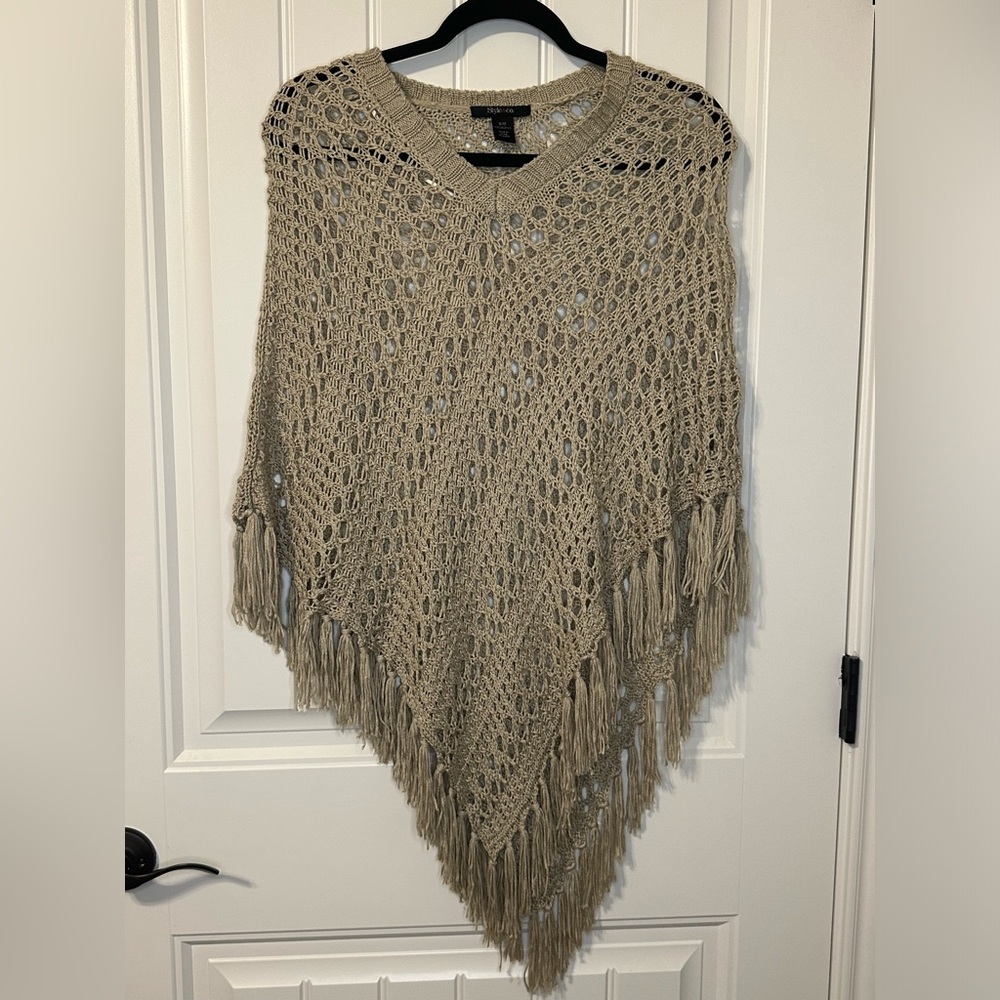 Women’s Style & Co. Tan Knitted Poncho Size S/M